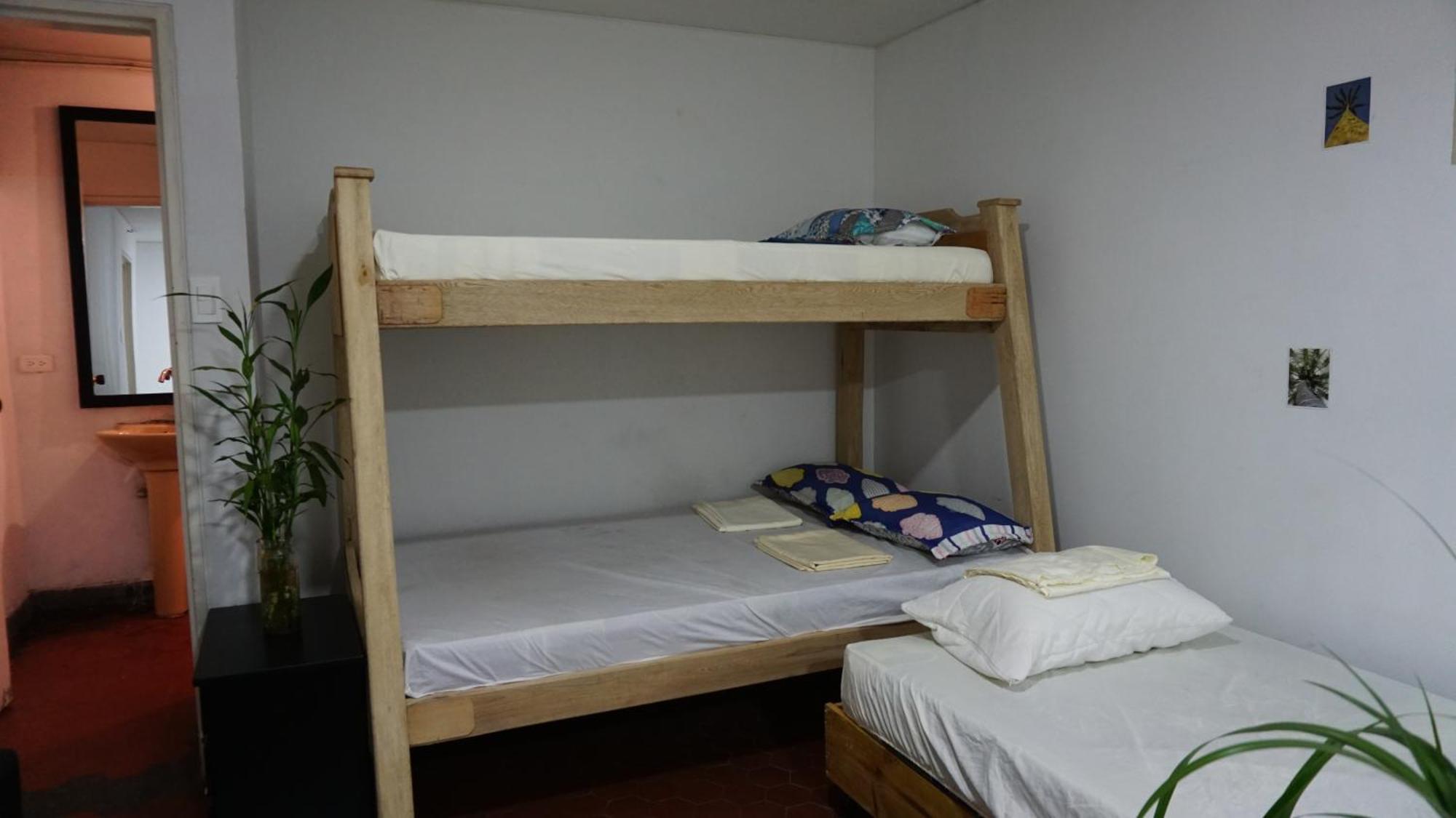 Casa Arq Hostal Cali Bagian luar foto